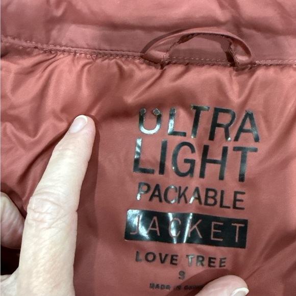 Love Tree Ultra Light Packable Jacket - Picture 4 of 12